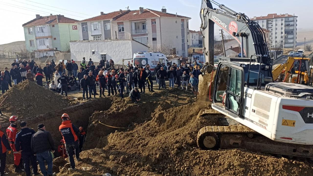 Ankara'da İnşaat Alanında Meydana Gelen Göçükte 2 İşçi Hayatını Kaybetti