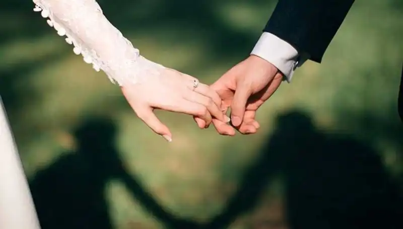 Sosyal Medya Aşkı Başına Bela Oldu: 2,5 Milyonluk Vurgun!