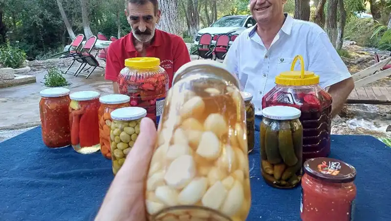 Araban Sarımsağı ile Hazırlanan Turşu: Şifanın Anahtarı mı?