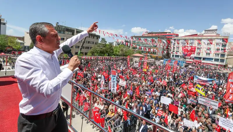 Özgür Özel: Terör Örgütünün Silah Bırakma Sürecine Tam Destek Veriyoruz