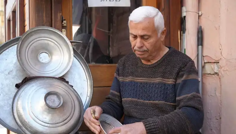 Eski Mesleklerin Yükselişi: Zamanla Yok Olmuş İşlerin Nostaljisi