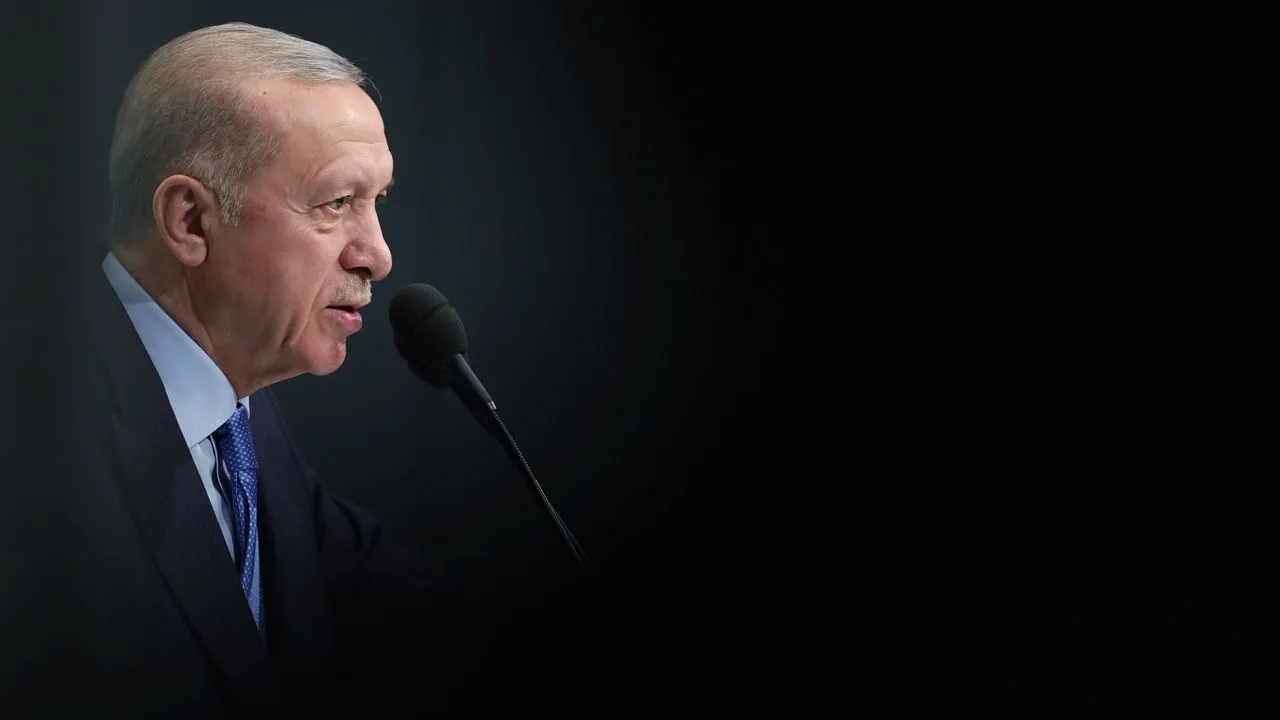 Erdoğan: Gençlerin Sosyal Medya Karanlığında Yitip Gitmelerine Göz Yumamayız