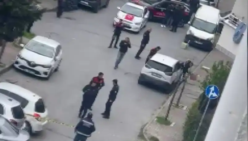 Yolda Yürürken Kurşun Yağmuruna Tutan Saldırı: Detaylar Şoke Edici!