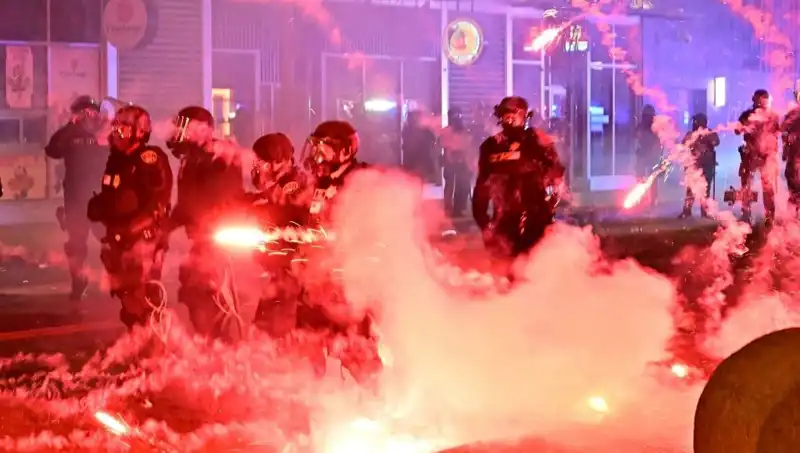 Los Angeles'taki Protestolar: ABD'yi Kandıran İsyanın Perde Arkasında Neler Var?