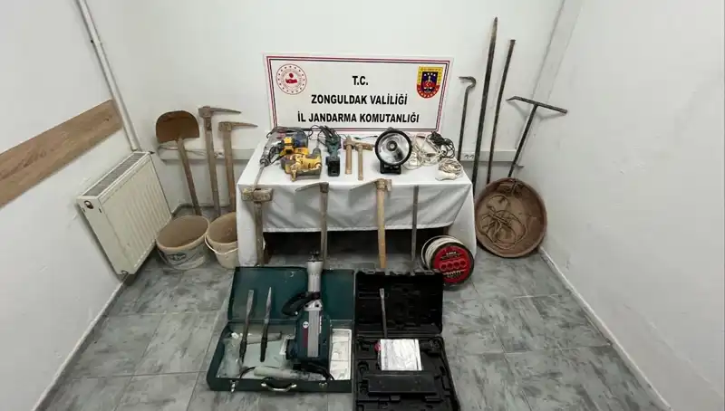 Çaycuma'da Kaçak Kazı Operasyonu: 5 Şüpheli Yakalandı!