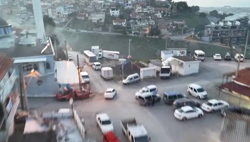 İzmir'de Tarihi Operasyon: 99 Gözaltı ve Suç Ağları Çözüldü