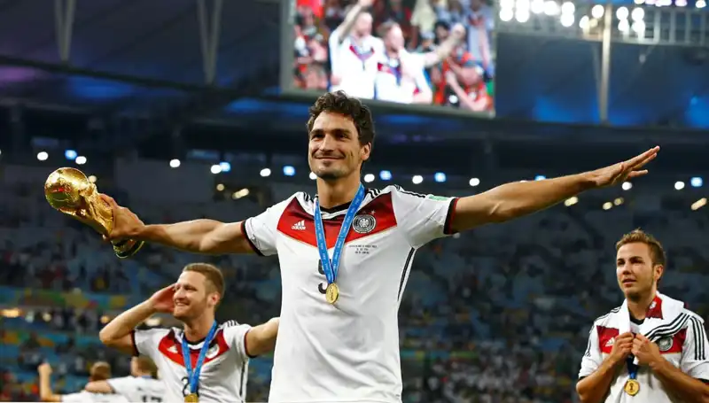 Ünlü Alman Futbolcu Hummels Emekliliğini Açıkladı!