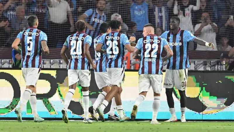 Trabzonspor'dan Kocaelispor'a Tarihi Yenilgi: Canlı Maç Anlatımı ve Analiz