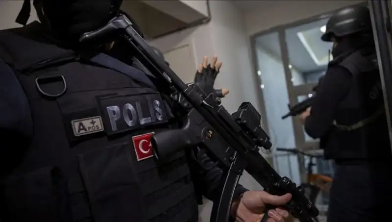 Türkiye Genelinde DAEŞ'e Yönelik Büyük Operasyon: 89 Şüpheli Yakalandı