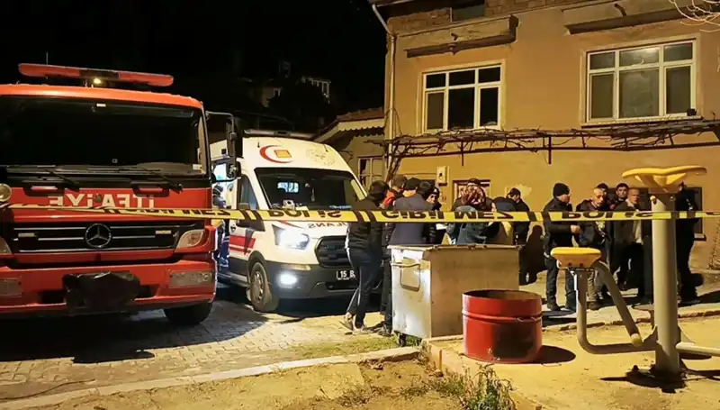 Yaşlı Adamın Yanmış Cansız Bedeni Bulundu: Gizemli Ölümün Ardındaki Sır Nedir?