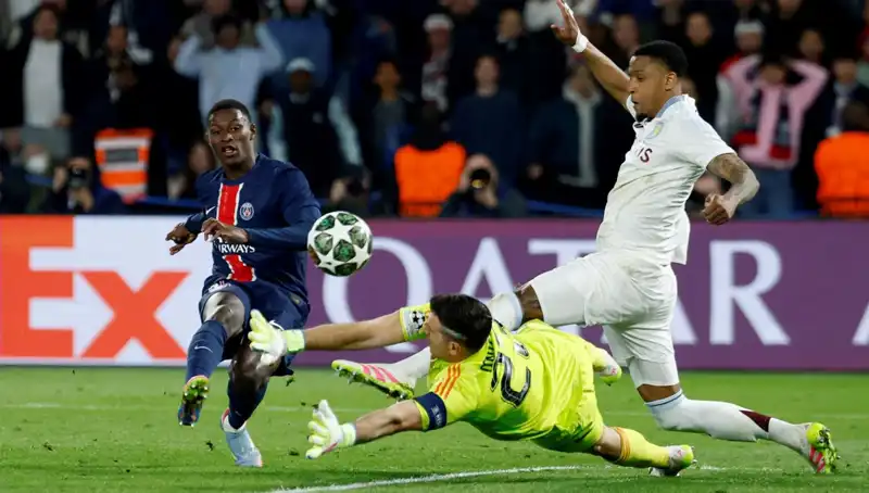 UEFA Şampiyonlar Ligi Rövanşları: Aston Villa ve Dortmund'un Zorlu Mücadelesi