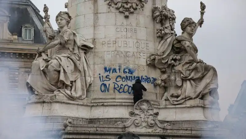 Paris Belediyesi, Grafiticilere Karşı Savaş Açıyor: Şehirdeki Sanat İhtilalı