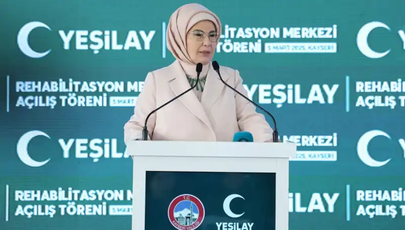 Emine Erdoğan'dan Bağımlılıkla Mücadele İçin Güçlü Mesaj: "Hep Birlikte Başarabiliriz!"