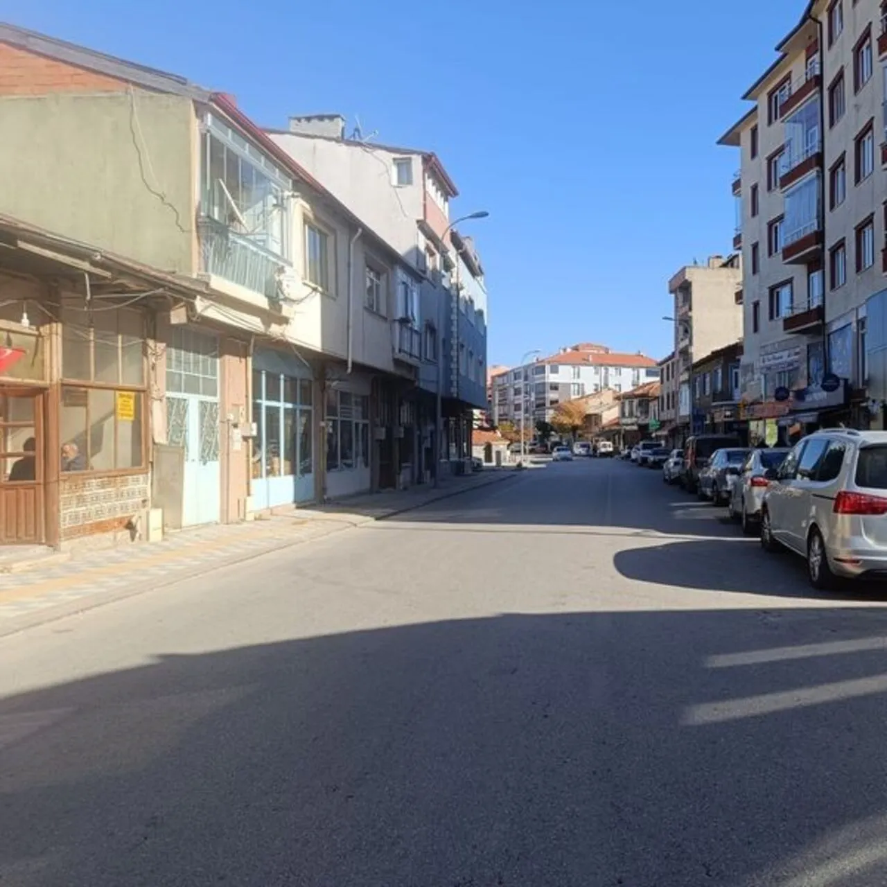 Pazaryeri'nde 2 Caddede Otopark Yasağı Uygulaması Başladı