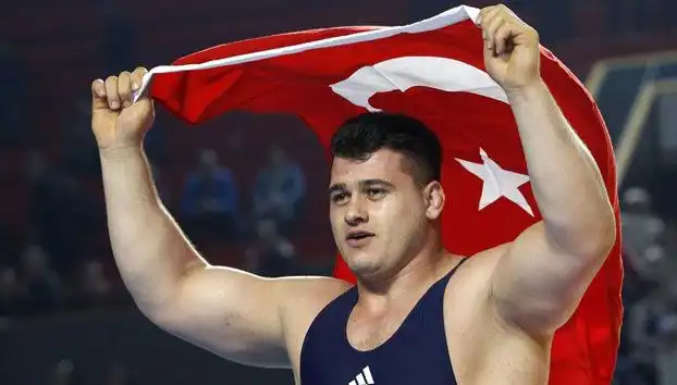 Rıza Kayaalp'e Şok Cezası: 4 Yıl Süreyle Men Edildi