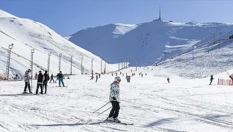 Palandöken Kayak Merkezi'nde Rekor Kar Kalınlığı!