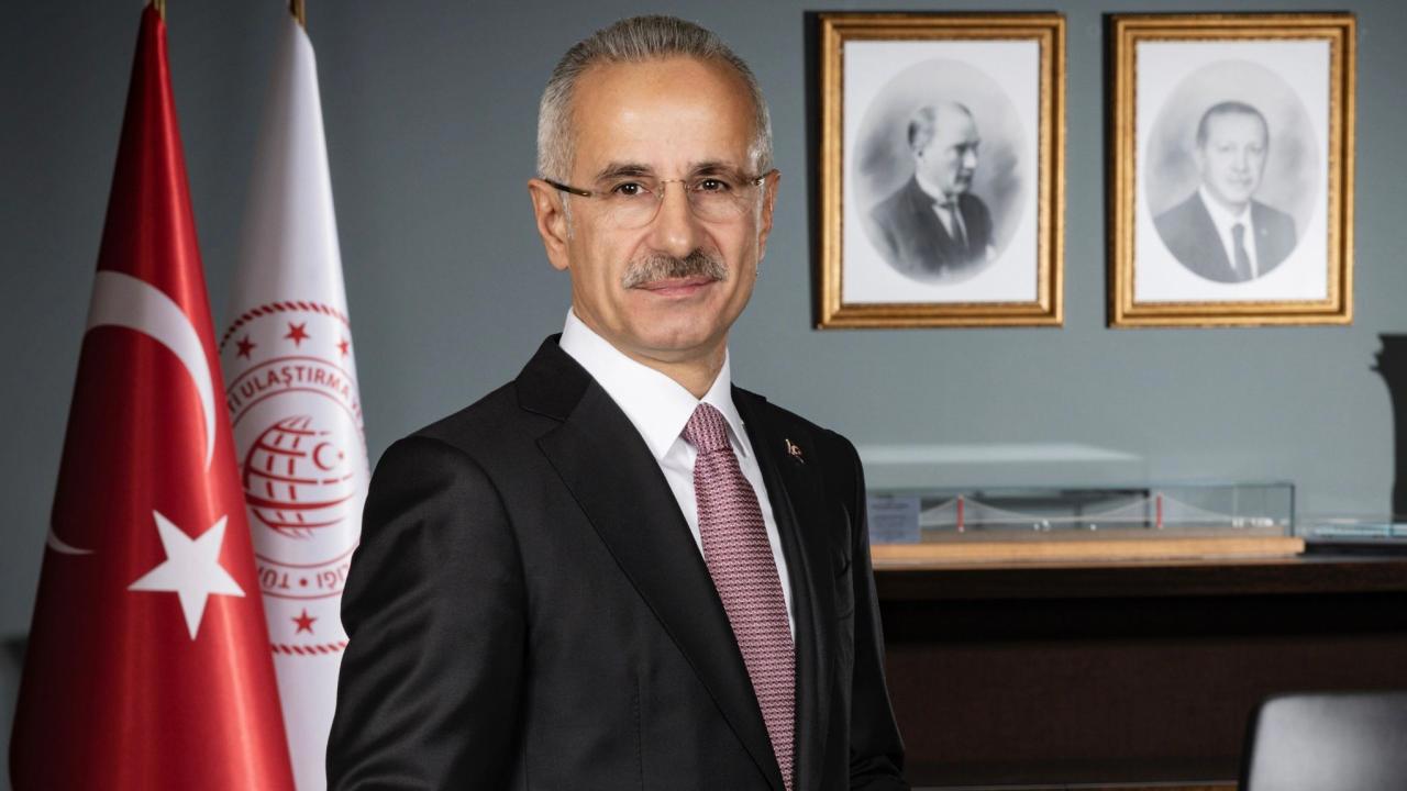 Bakan Uraloğlu Aileler İçin Seyahat İndirimleri Üzerinde Çalışıyor