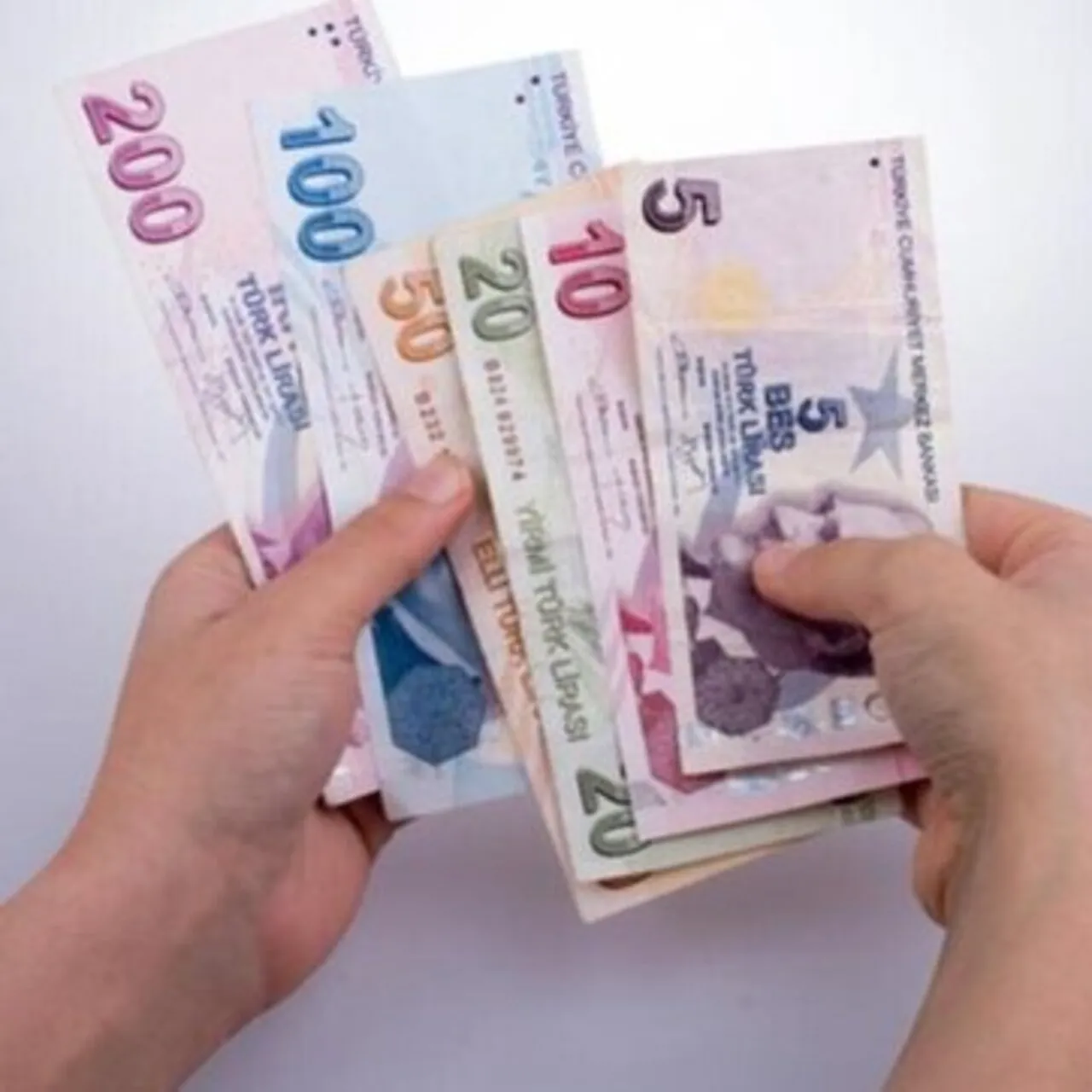 KYK Burs ve Kredi Başvuruları Ne Zaman Başlayacak? Tarihler Açıklanıyor
