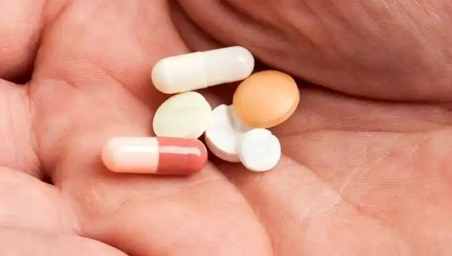 Milyonların Tercihi Olan Reçetesiz İlacın Gizli Tehlikesi Nedir?