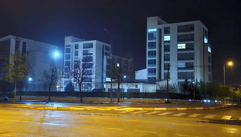 Yurtta Zehirlenme Oluştu: 56 Öğrenci Hastaneye Kaldırıldı, Olayın Nedenleri Araştırılıyor