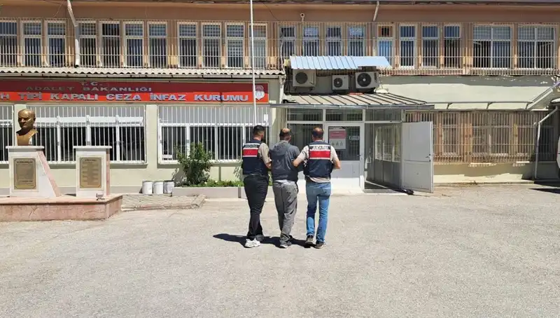 Kırmızı Bültenle Aranan Şüpheli Eskişehir’de Yakalandı: Olayın Ayrıntıları