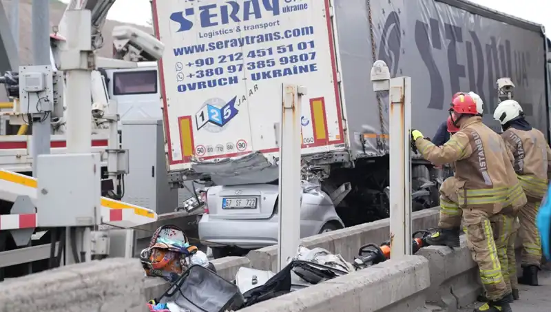 Bayram Tatilinde Üzücü Bir Bilanço: Trafikte 72 Can Kaybı