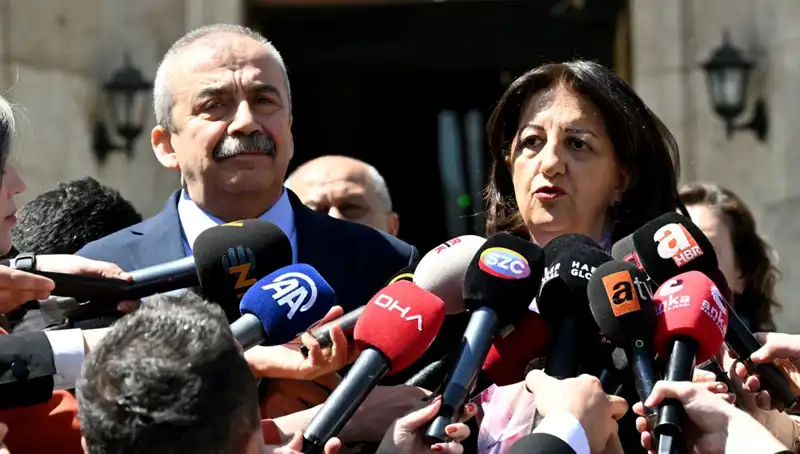 Sırrı Süreyya Önder’in Hayat Hikayesi ve Sağlık Durumu Üzerine Son Gelişmeler