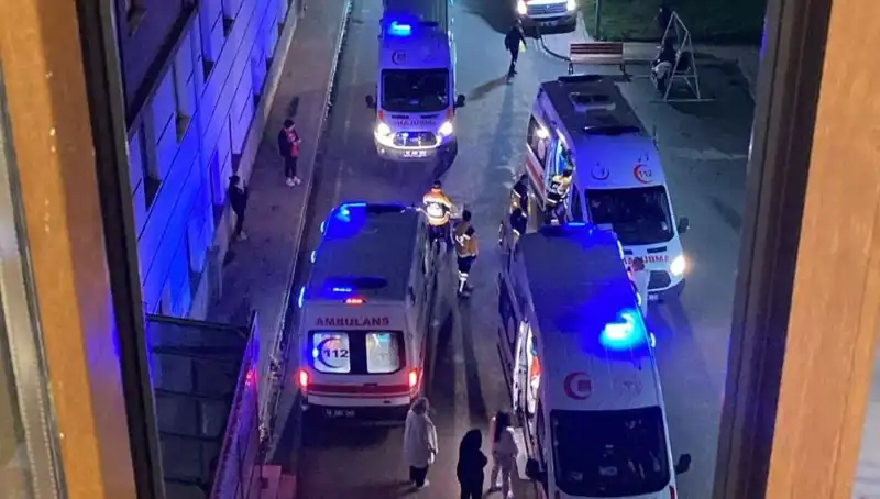 53 Öğrenci Akşam Yemeğinden Sonra Hastaneye Kaldırıldı!