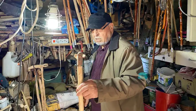 Evinin Odunluğunu Atölyeye Dönüştüren Yenilikçi Zihin